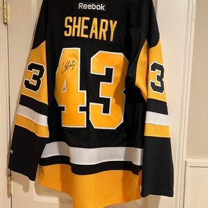 Signed Pittsburgh penguins jersey (sheary)